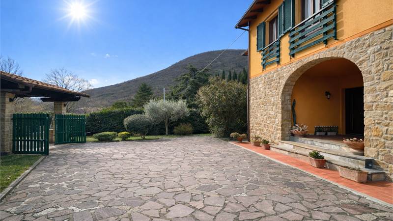 Porzione Villa in vendita a Calenzano